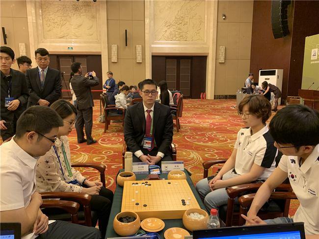 焦点大战中韩组合PK