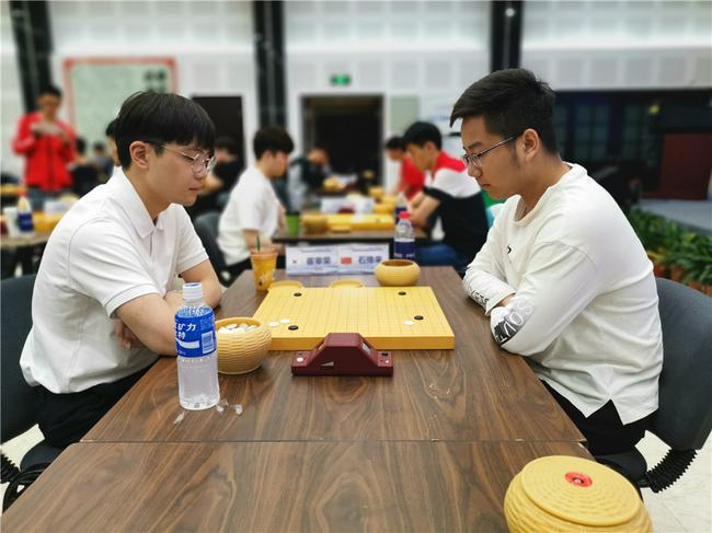 石豫来负崔宰荣