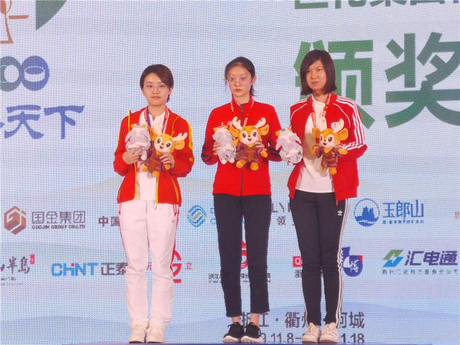 女子快棋三甲唐嘉雯於之莹李赫