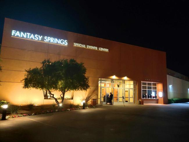 金泉赌场酒店比赛大厅夜景