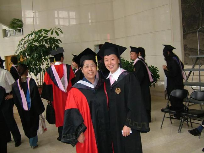 北大岳素兰副校长与孙晋情同母女