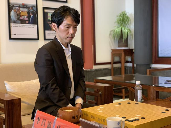 阿泽原型，韩国棋手李昌镐