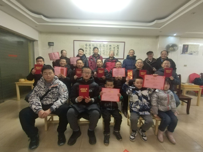 获奖棋友全家福