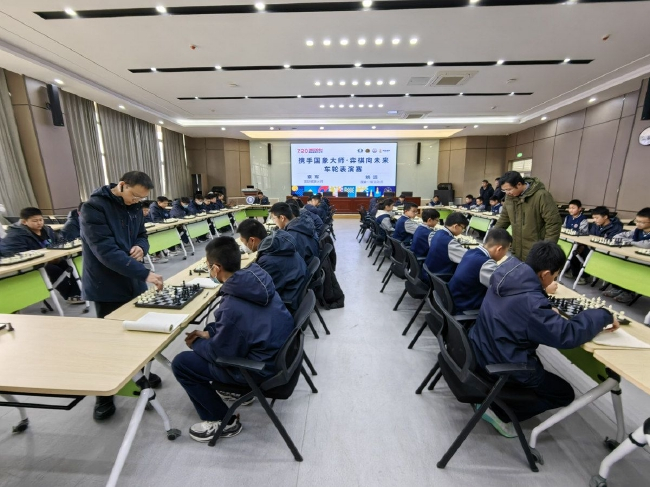 袁军姚远车轮战