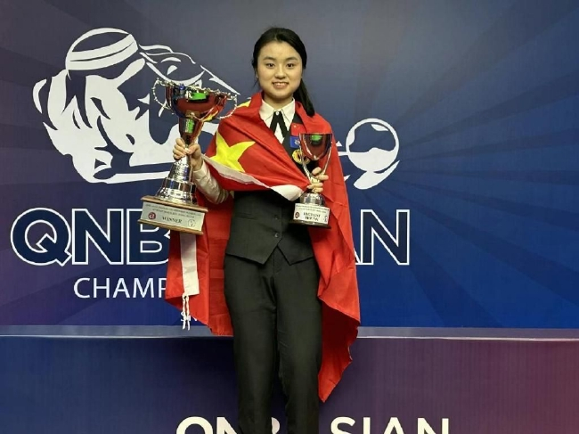 白雨露首夺亚锦赛冠军