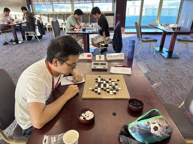 五子棋世锦赛第2日：梅凡豪取三连胜暂列第一