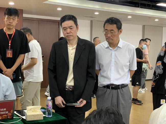 马晓春九段关注棋局