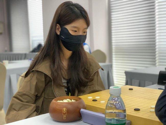 吴依铭