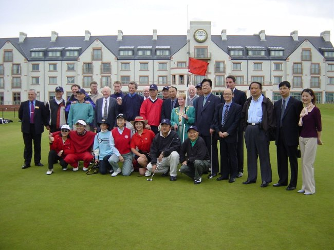 旭宝会员及媒体参观卡诺斯蒂高尔夫林克斯