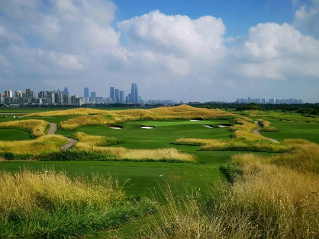 金鸡湖国外高尔夫俱乐部林克斯球场