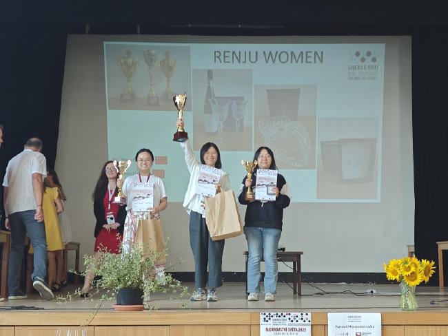 中国女将包揽连珠女子组前3名