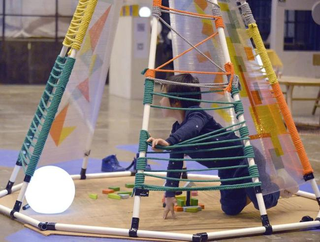 第七站：以大手拉小手游岛为主的《幻游岛》