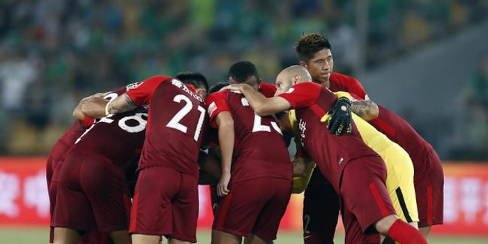 华夏VS泰达首发:任航缺阵赵宇豪顶替 乔纳森解