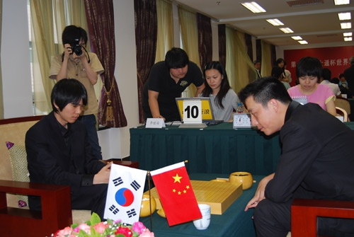 这届富士通杯八强赛古力赢了李世石