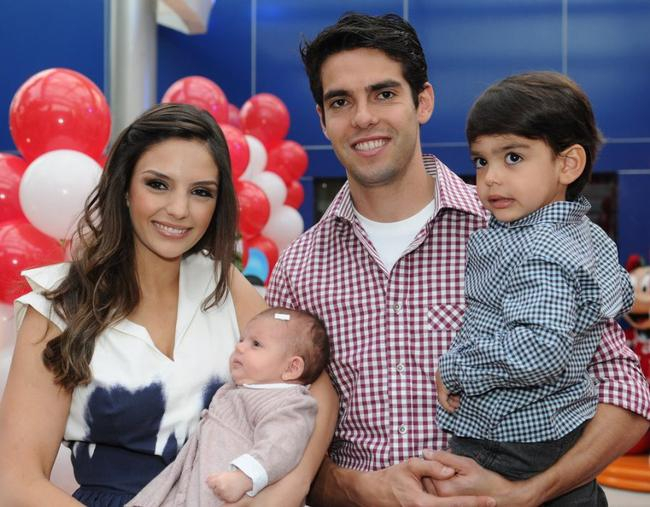 卡卡和卡罗琳最终劳燕分飞