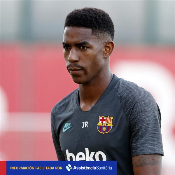 没有左后卫，让巴萨边路被废