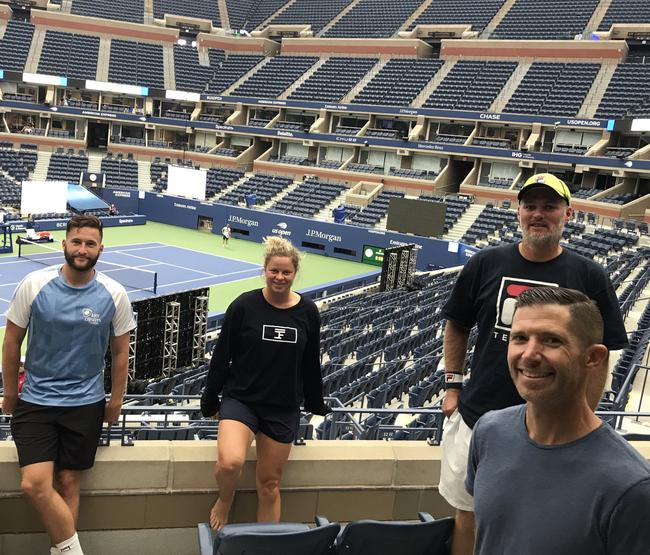 克里斯特尔斯抵达美网备战