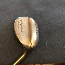 萨拉曾沙坑挖起杆