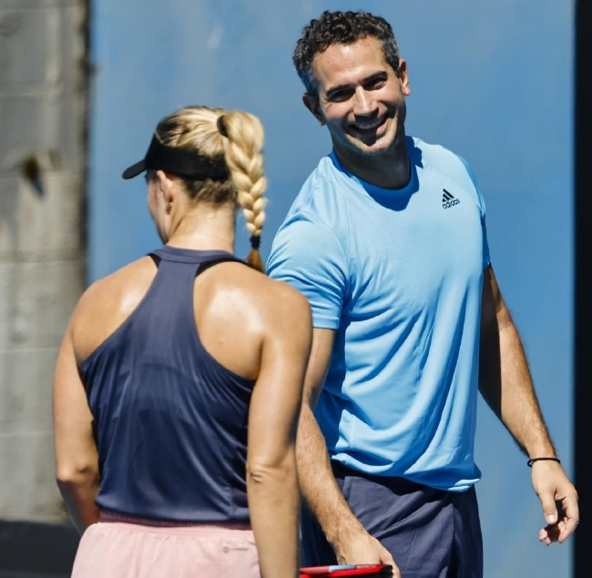 科贝尔的企业家男友比安科