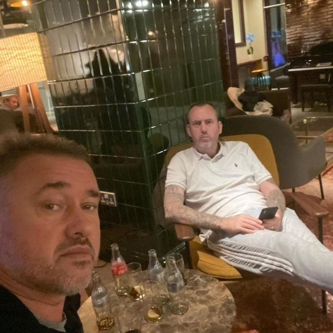 先一起喝个可乐