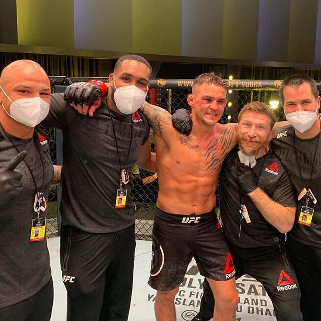 教练布朗解释了普瓦里尔是如何赢得这场年度对决的