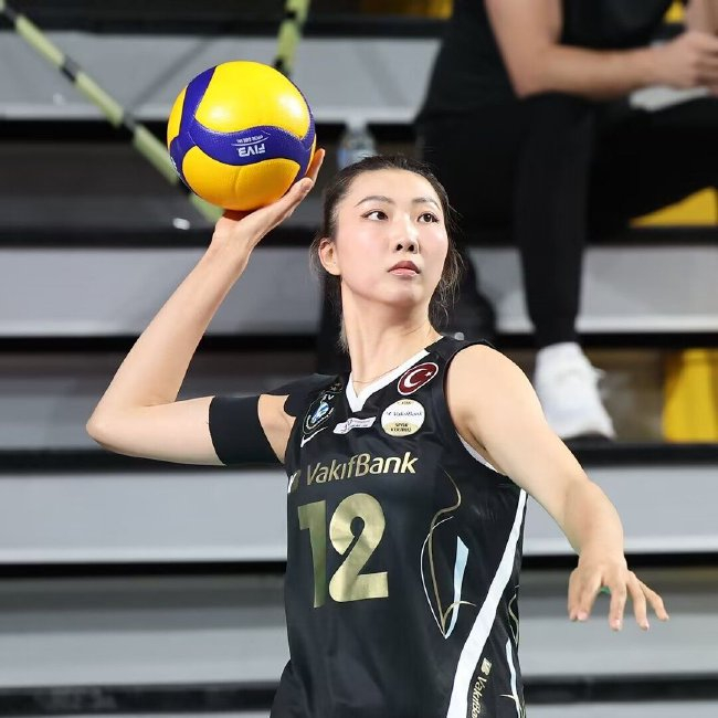 袁心玥赛前热身