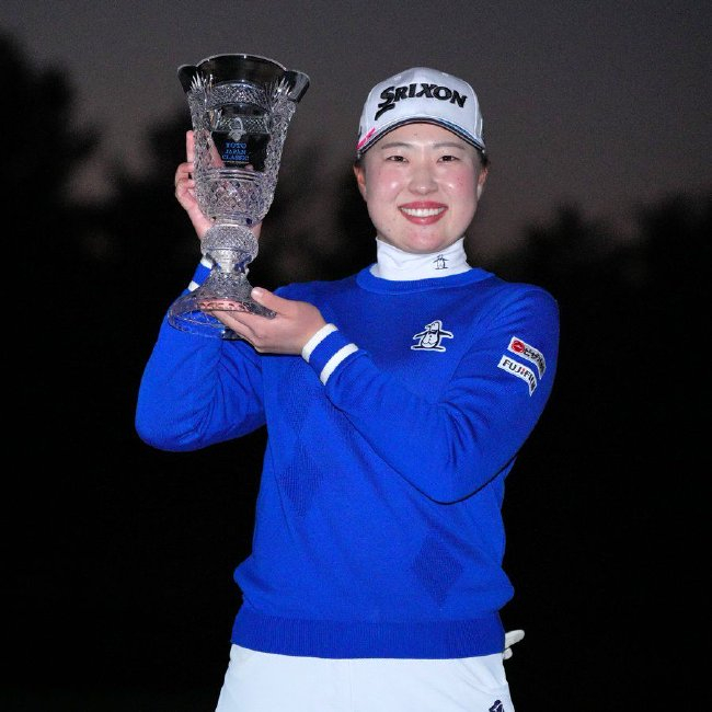 衛(wèi)冕冠軍竹田麗央