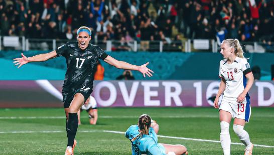 新西兰女足1-0挪威女足