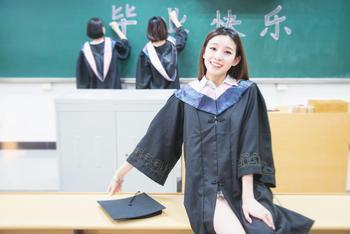 央视美女主持私照曝光