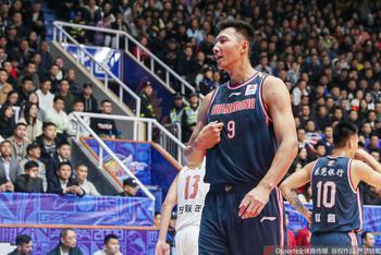 阿联31+10广东大胜