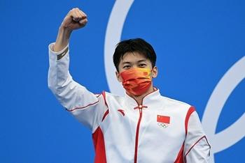 男子200米个人混合泳汪顺夺冠