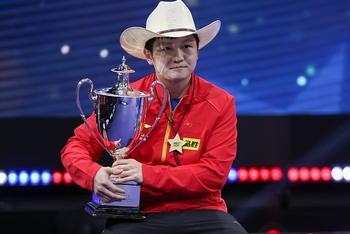 樊振东首次问鼎世乒赛男单冠军