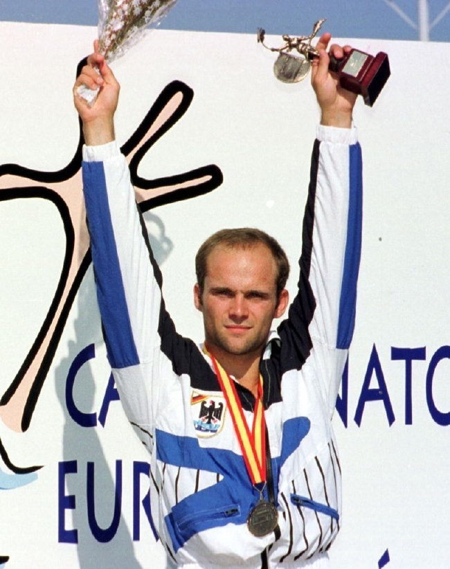 德国跳水名将扬-亨佩尔爆料自己遭教练朗格性虐待前后长达14年（资料图）