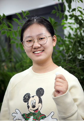 疑似作弊的韩国女棋手 金恩持