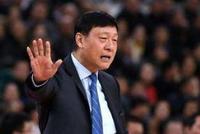 上海男篮官方宣布李秋平不再担任一线队主教练