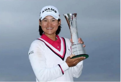 曾雅妮获得英国女子公开赛（照片来自新浪高尔夫）
