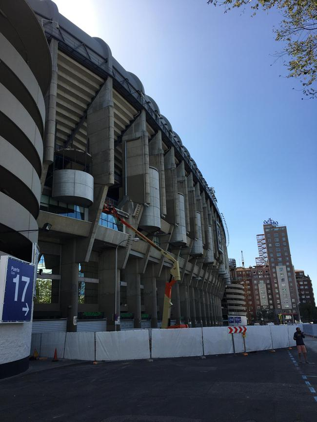 正在翻新的伯纳乌