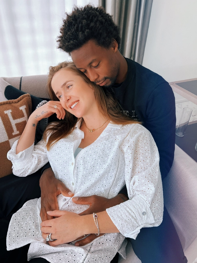 斯维托丽娜宣布已怀孕