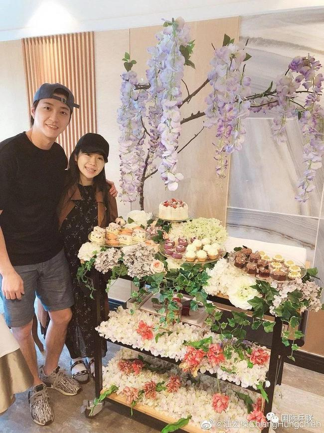 “江爱”夫妇四周年纪念日