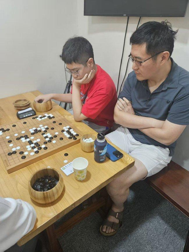 褚达晨与最强中学生何浩燃