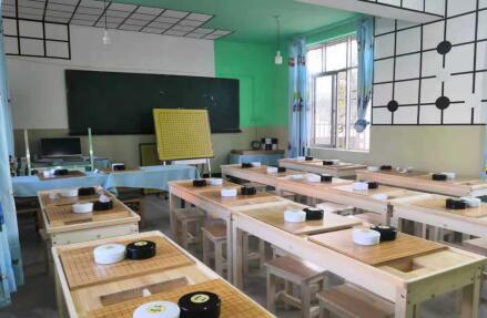 围棋教室由上图修葺布置而成，焕然一新
