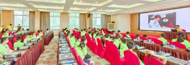图丨海外特级众人许翔宇讲课要领