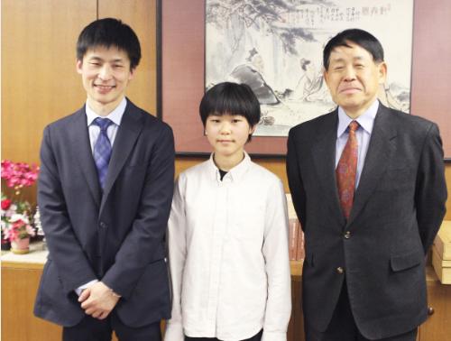 Cho Koharu with her father Cho U and grandfather Kobayashi Koichi 2020 (Image credit: ports.sina.cn)