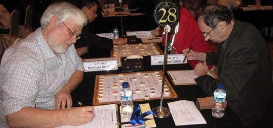 不少外国人也在下中国象棋