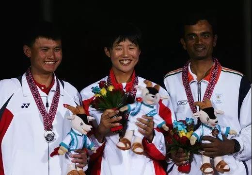 2006亚运会激光雷迪尔公开级比赛中徐莉佳战胜所有男选手