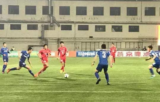 　　2018年中国足协杯3月25日晚在上海举行了开幕式，在随后进行的足协杯第二轮比赛中，上海嘉定城发以1：3憾负宁夏山屿海