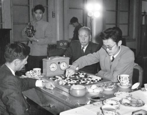 年轻时代的陈祖德