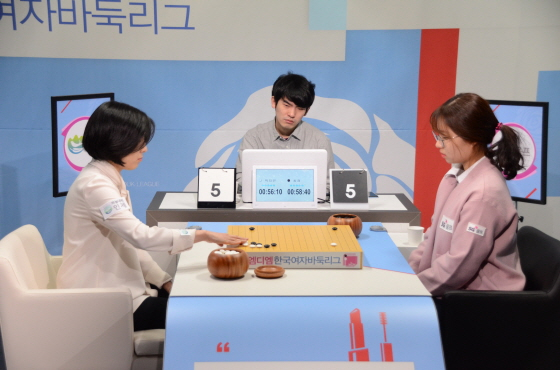 崔精九段中盘胜朴志恩九段