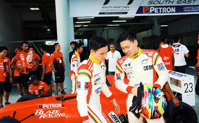 怪兽梦想车手曹卓征战东南亚F4