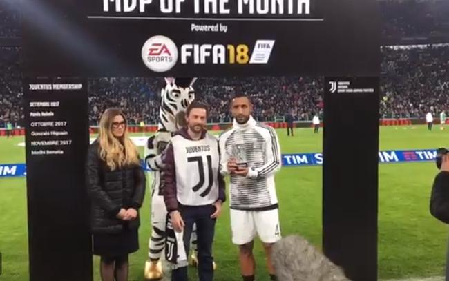 贝纳蒂亚接受尤文11月最佳球员奖项